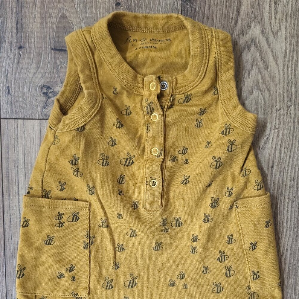 Fin & Vince Bees Shortie Romper
